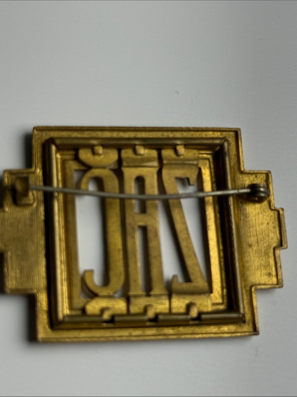 Antique ZAC Gold Tone Monogram Brooch art deco circa 1920’s brass distressed - Picture 9 of 10
